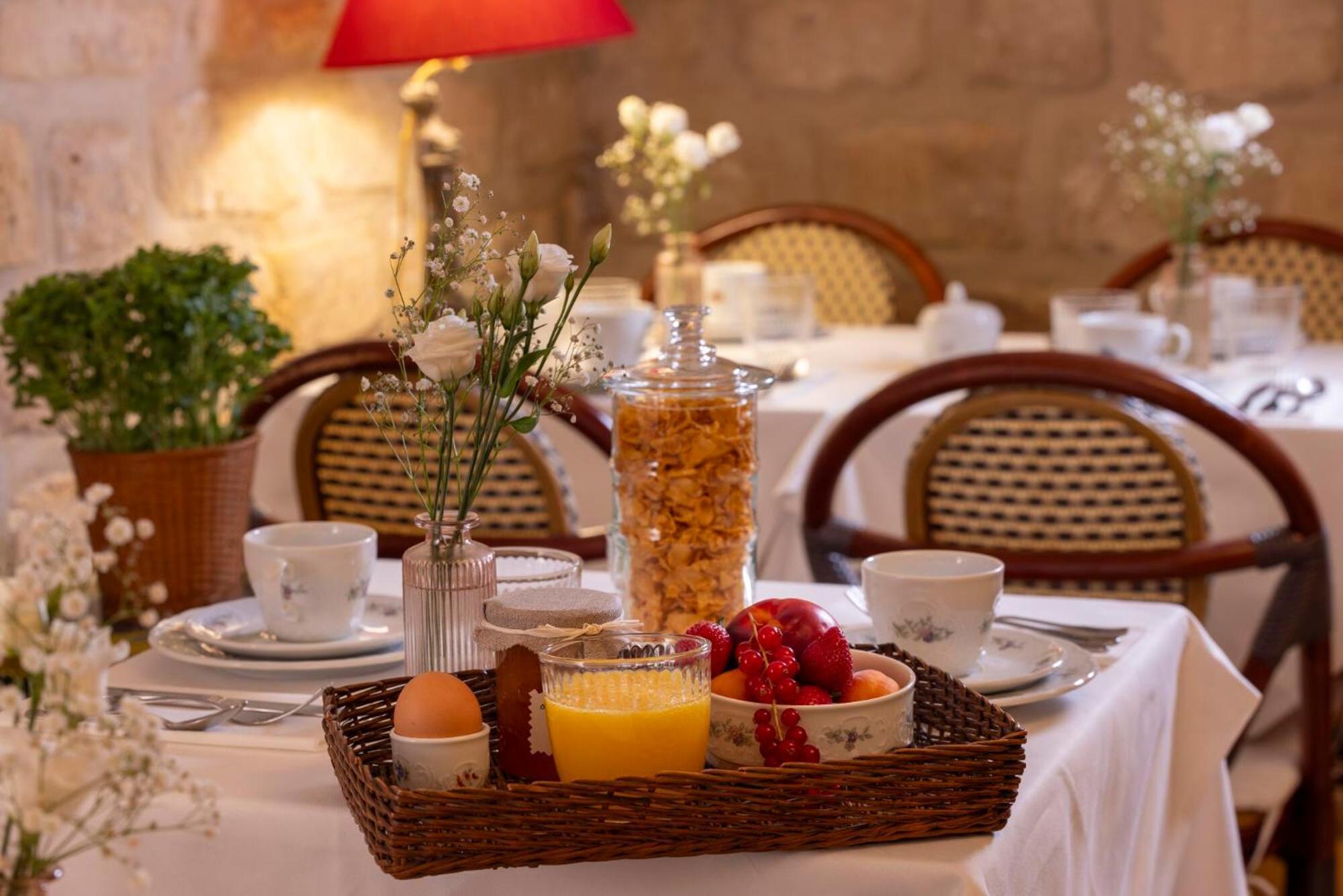 Hotel Le Saint Gregoire Париж Екстериор снимка
