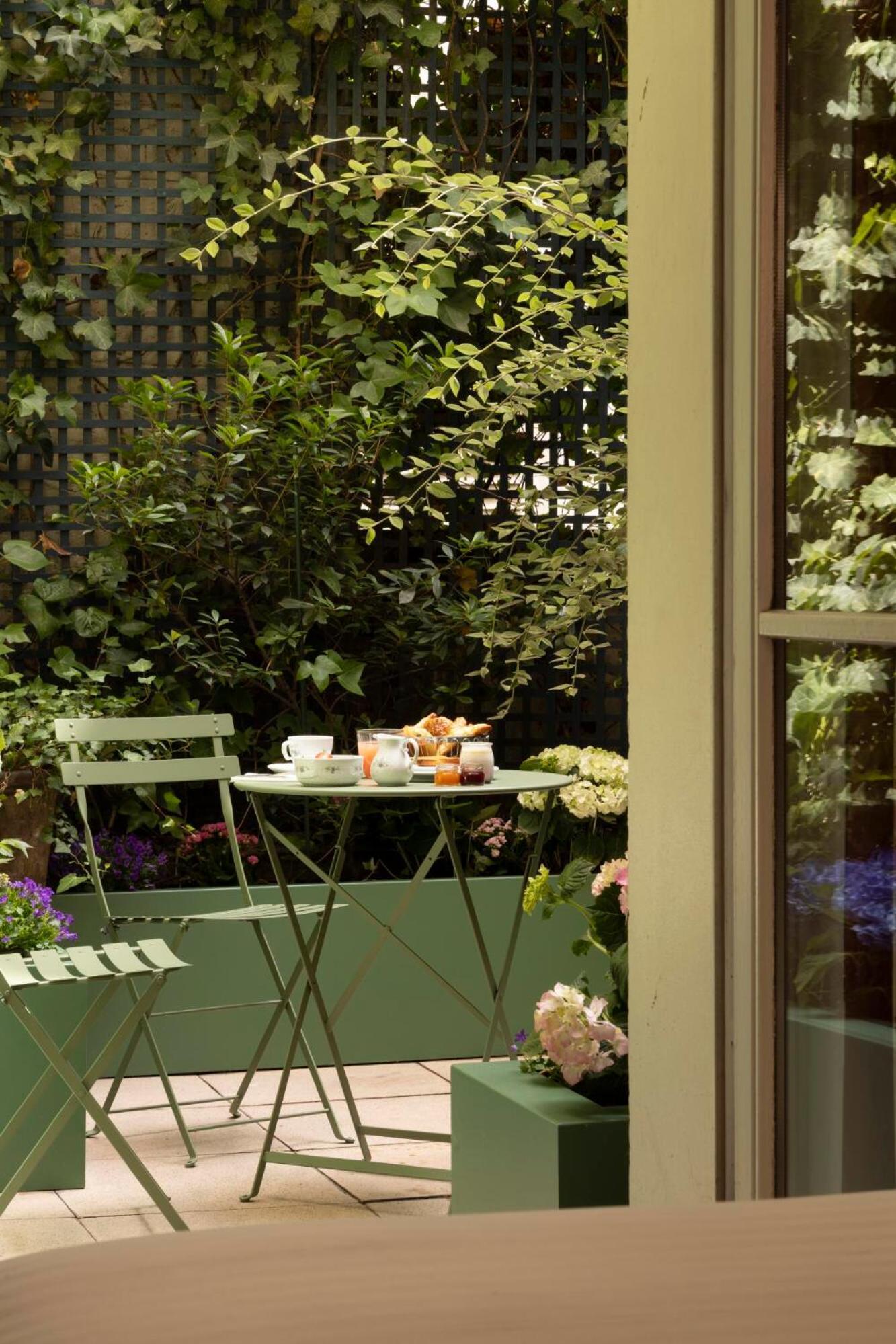 Hotel Le Saint Gregoire Париж Екстериор снимка